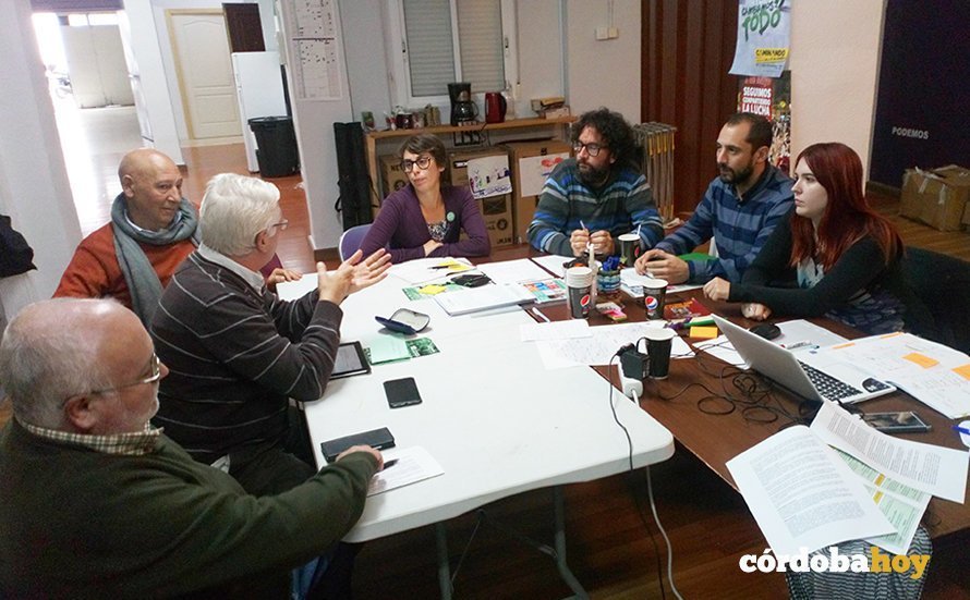 Reunión de miembros de Córdoba Laica con representantes de Adelante Andalucía