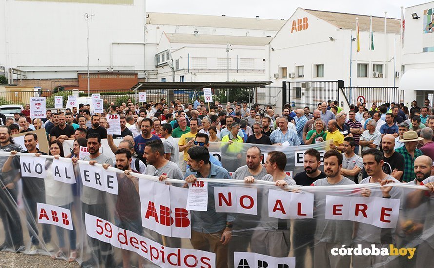 Protesta de trabajadores en ABB 2
