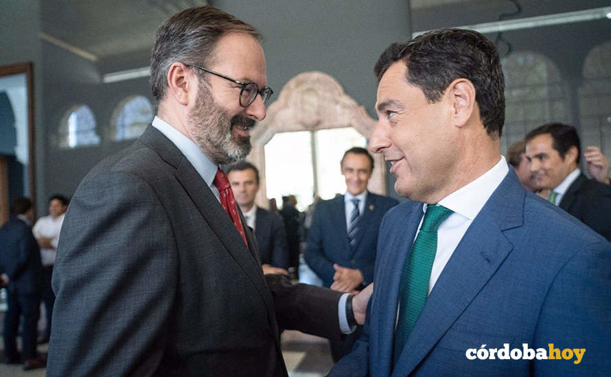 Adolfo Molina, nuevo delegado de la Junta en Córdoba, con Juanma Moreno