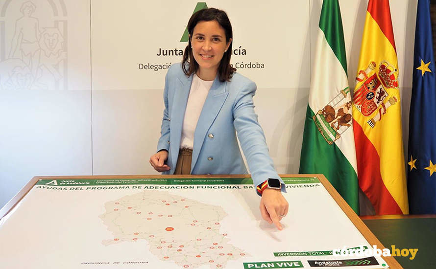 La delegada de Fomento, Infraestructuras y Ordenación del Territorio de la Junta de Andalucía en Córdoba, Cristina Casanueva