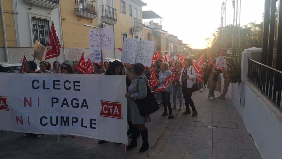 Protesta de la ayuda a domicilio en Doña Mencía el pasado 13 de noviembre
