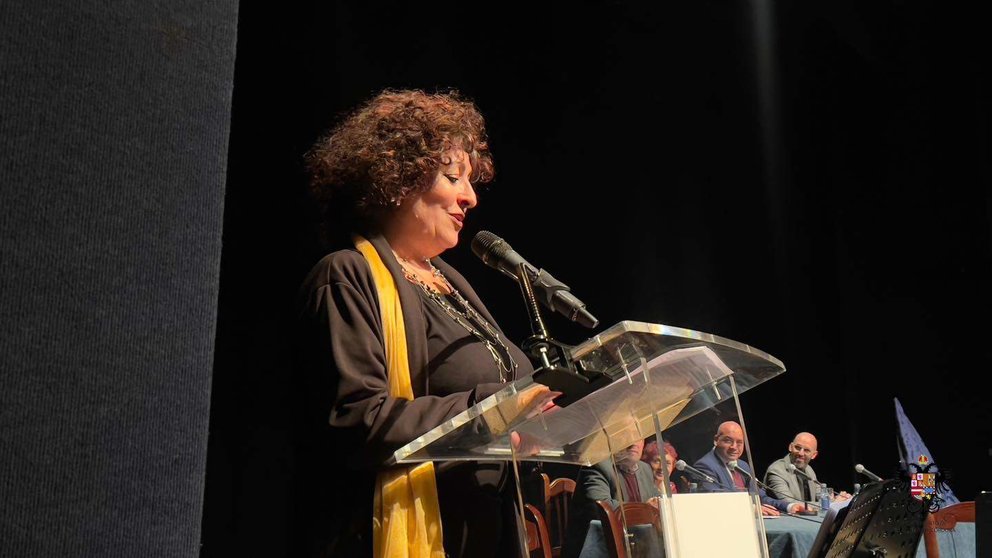 Ana Vega Burgos en la entrega del premio Juana Castro de Poesía en su novena edición