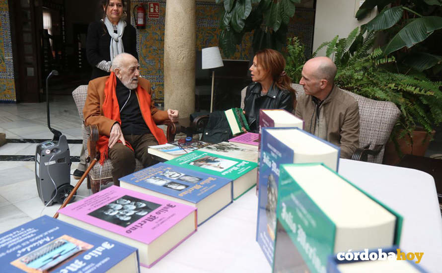 Julio Merino con Marián Aguilar y rafael Ruiz