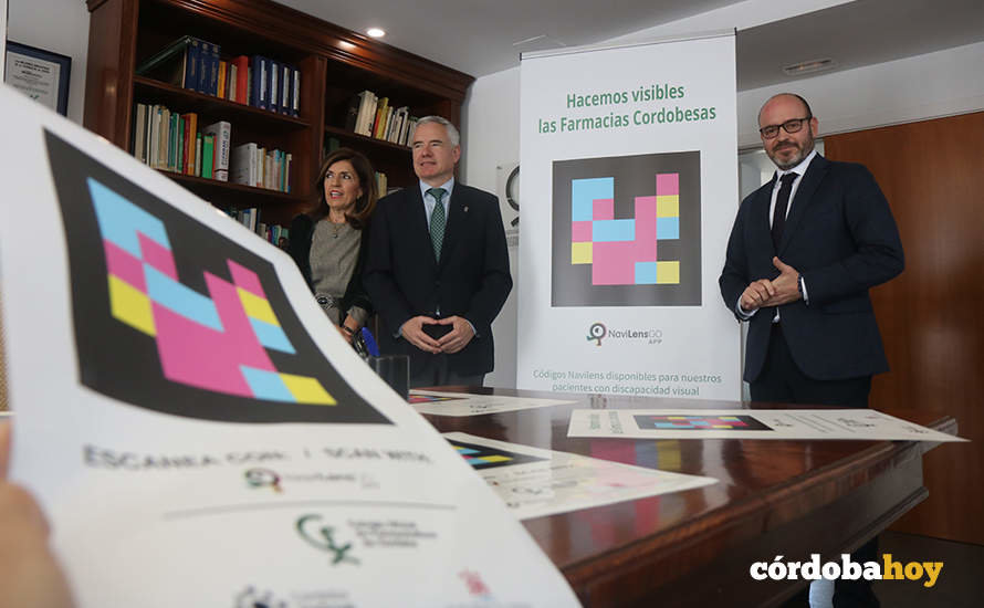 Presentación de la aplicación Navilens para las farmacias de Córdoba FOTO RAFA MELLADO SENIOR