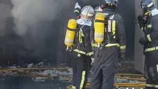 BOMBEROS