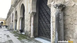 Muro Norte de la Mezquita-Catedral con las celos&iacute;as en 2017