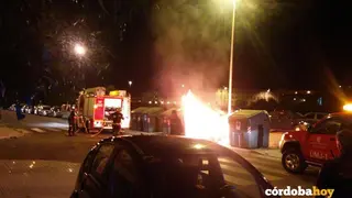 Contenedor ardiendo