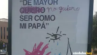 Cartel de la capma&ntilde;a retirado