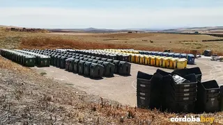 Almacenaje de contenedores en el Complejo Medioambiental Juan Revilla de Sadeco