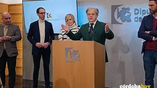 Salvador Fuentes, presidente de la Diputaci&oacute;n y de Emproacsa