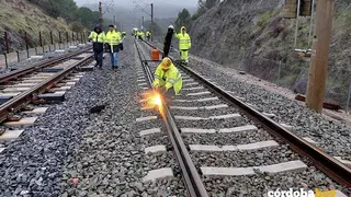 Varios operarios durante las obras de reparaci&oacute;n de las v&iacute;as en Adamuz, a 30 de enero de 2026, en Adamuz, en una imagen de archivo FOTO MINISTERIO DE TRANSPORTES Y MOVILIDAD SOSTENIBLE