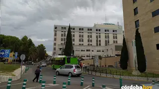 Vista exterior del Hospital Universitario Reina Sof&iacute;a de C&oacute;rdoba, en una imagen de archivo FOTO EUROPA PRESS