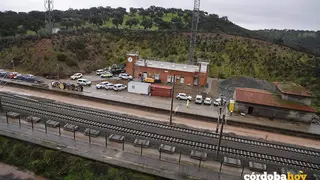 Im&aacute;genes de las obra de reparaci&oacute;n de la v&iacute;a en Adamuz, con personal del Administrador de Infraestructuras Ferroviarias FOTO MADERO CUBERO / EUROPA PRESS
