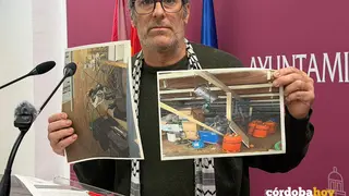 Juan Hidalgo muestra im&aacute;genes del interior de Caballerizas con riesgo de incendios FOTO HACEMOS C&Oacute;RDOBA
