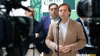 El director de campa&ntilde;a del PP-A, Antonio Repullo, atiende a los medios en C&oacute;rdoba en la sede cordobesa de ATA FOTO PP-A