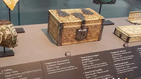 CAJA LOUVRE DEF