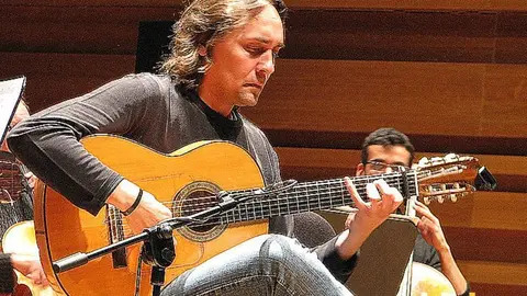 VICENTE AMIGO