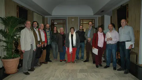 Los doce miembros de la comisi&oacute;n de seguimiento del pacto