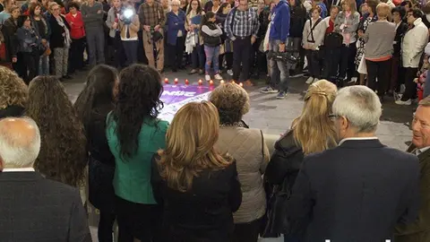 2015110921400812060