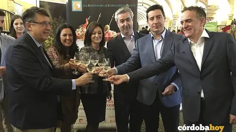Caballerizas tapeando