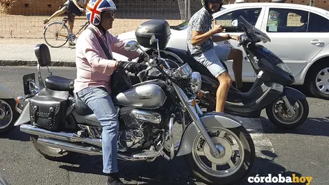 MOTOS