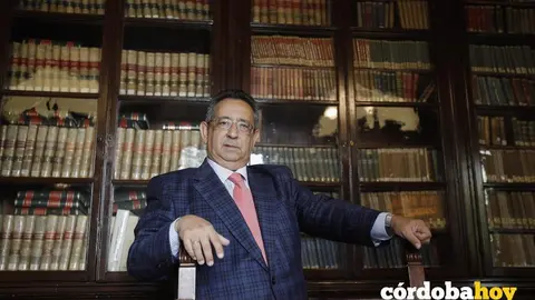 CORDOBA. 14/10/2016. ENTREVISTA A RICARDO ROJAS EN EL CIRCULO DE LA AMISTAD. FOTO: ROLDAN SERRANO. CORDOBA HOY.