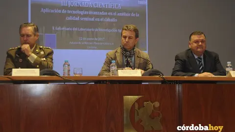 El coronel Jes&uacute;s &Aacute;ngel Garc&iacute;a, el delegado de Agricultura de Diputaci&oacute;n, Francisco &Aacute;ngel S&aacute;nchez, y su hom&oacute;nimo de la Junta en C&oacute;rdoba, Francisco Zurera, durante las jornadas
