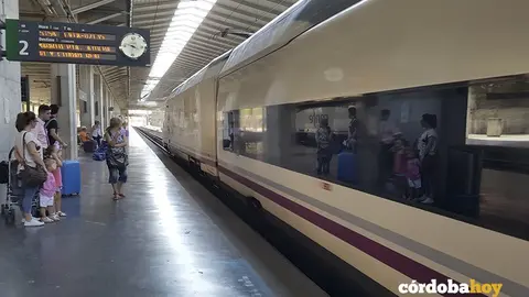 tren ave estacion