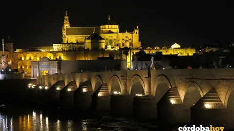 mezquita noche iluminacion