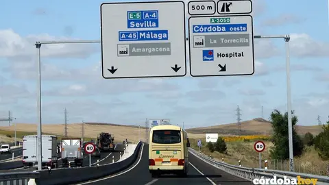 Acceso a La Torrecilla desde la A-4, en una imagen de archivo
