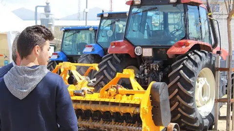 Feria de tractores en Lucena