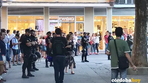 policia en el centro