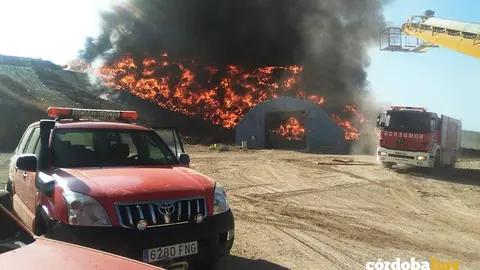 Incendio planta de reciclaje