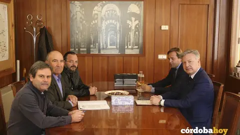 Reuni&oacute;n de la Asociaci&oacute;n Ategua con el subdelegado