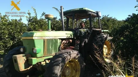 Tractor sustra&iacute;do