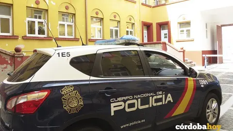 Veh&iacute;culo de la Polic&iacute;a en la Comisar&iacute;a de Campo Madre de Dios