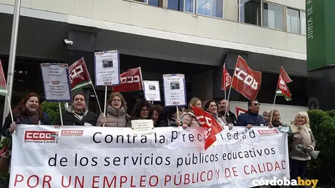 Protesta monitoras escolares