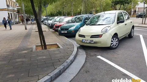 Estacionamientos en la Avenida Gran V&iacute;a Parque de Ciudad Jard&iacute;n