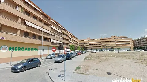 Aparcamiento junto al Mercadona de El Tablero