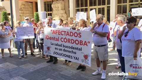 Afectados de iDental en Córdoba