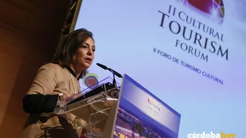 Isabel Ambrosio en el II Foro de Turismo Cultural de C&oacute;rdoba