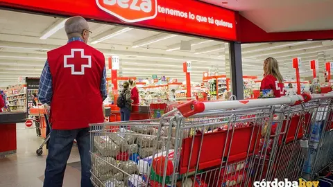 Una Operaci&oacute;n Kilo de la Cruz Roja de C&oacute;rdoba en un establecimiento de DEZA
