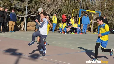 Ni&ntilde;os y ni&ntilde;as participantes en el I Torneo de Reyes Decors&eacute;neca 1