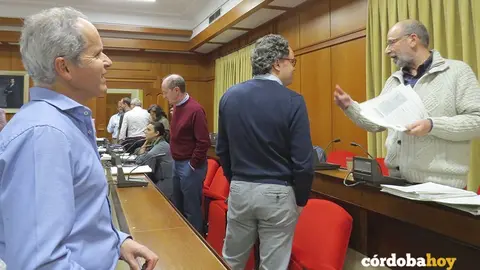 La bancada de PSOE, IU y Ganemos C&oacute;rdoba