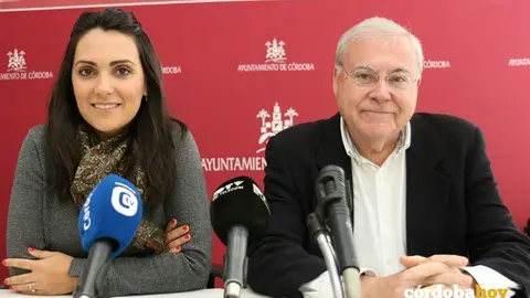 Carmen Gonz&aacute;lez y Emilio Aumente