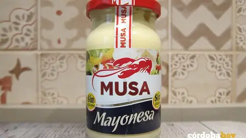 Un bote de la mayonesa Musa que se hac&iacute;a en C&oacute;rdoba