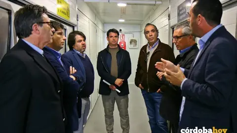 Visita de la delegaci&oacute;n de Oporto al punto limpio de Capitulares