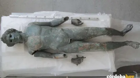 una de las estatuas recuperadas en Pedro Abad