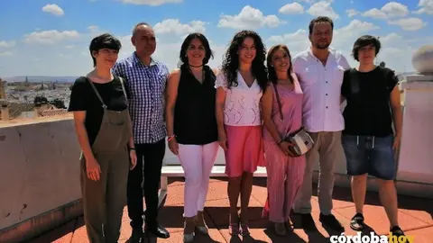 Los participantes en la presentaci&oacute;n de la Mesa de la Diversidad a la consejera Roc&iacute;o Ru&iacute;z