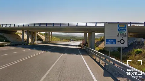 Paso elevado sobre la A-45 desde donde han arrojado las piedras